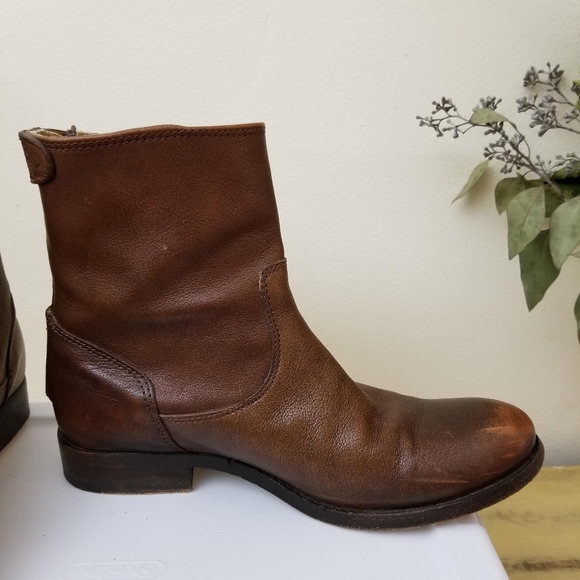 Frye Melissa Button Zip short boot - Picture 3 of 9